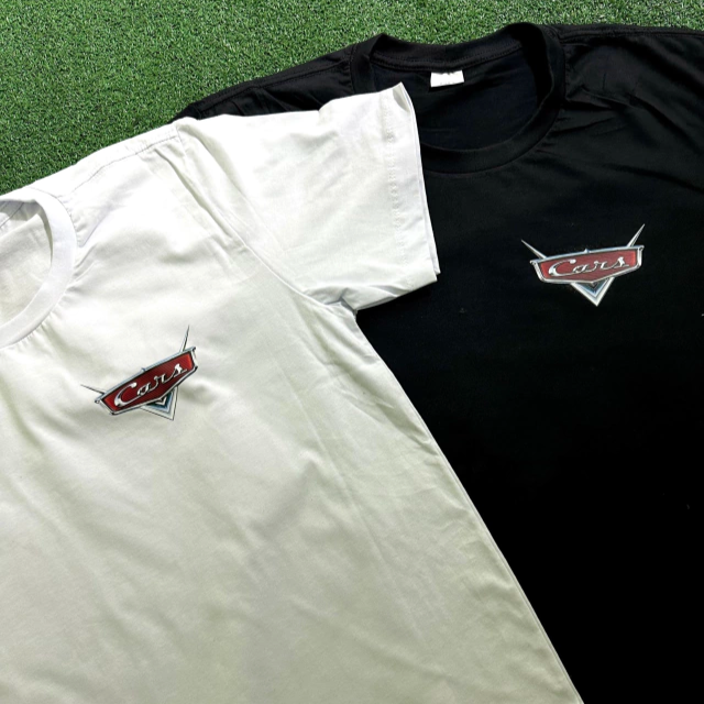 CONJUNTO CAMISETA DE CASAL CARROS '' MCQUEEN E SALLY“ ESTAMPA FRENTE E COSTAS